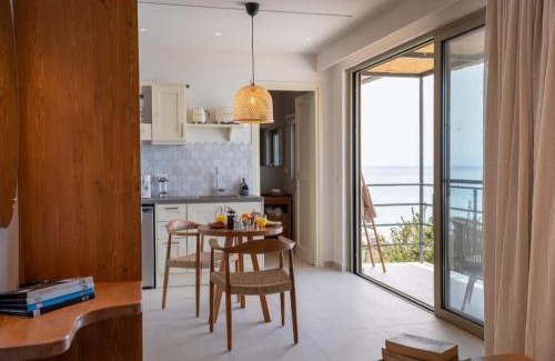 Lourdata Apartment | Oceanfront Thea Suites - Guest Rated 9.7 with Breakfast