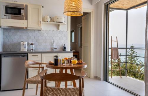 Lourdata Apartment | Oceanfront Thea Suites - Guest Rated 9.7 with Breakfast