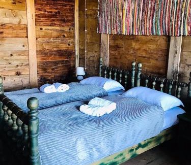 Salkhino House | Top-Rated Thea's Ethnographic Guesthouse with Free Breakfast