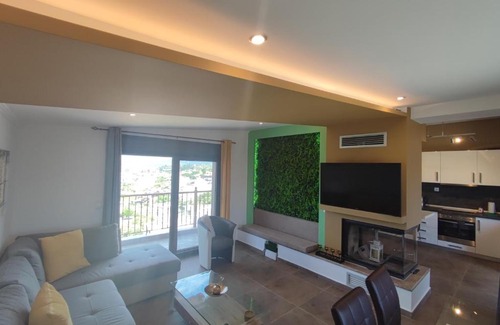 Neos Marmaras Apartment | Exceptional Theasis Panoramic Penthouse with Family Amenities