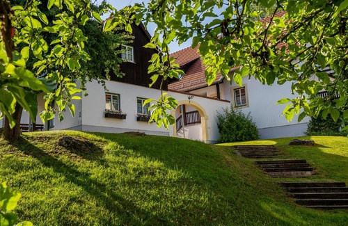 Litschau Hotel | Enjoy Oceanfront Retreat at Theater- und Feriendorf Königsleitn