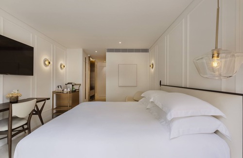 Talbieh Hotel | Discover Theatron Jerusalem Hotel & Spa with Top Amenities