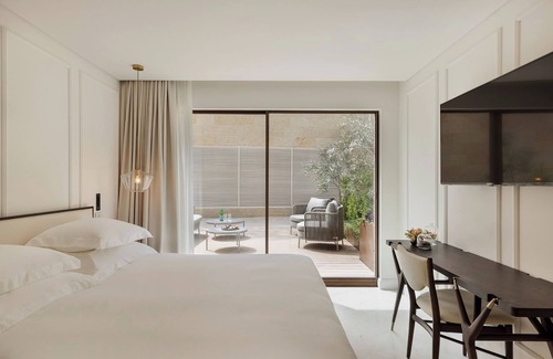 Talbieh Hotel | Discover Theatron Jerusalem Hotel & Spa with Top Amenities