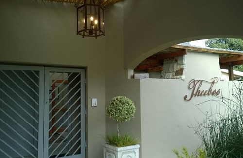 Somerset West Apartment | Top-Rated Theebos Anneline's Self Catering Apartments