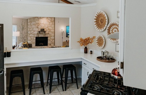 San Antonio House | Inviting TheKindred: 4BR with Pool, Arcade & Game Room!
