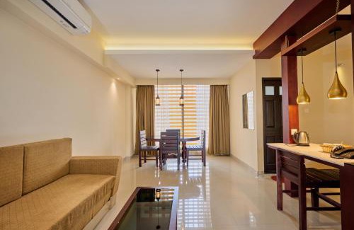 Vandiperiyar Hotel | Thekkady Gavi Suites