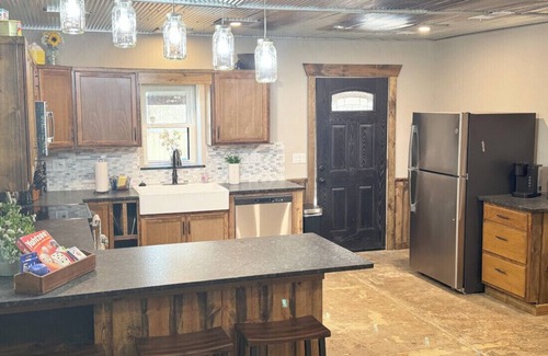 Pickens Cabin | Unforgettable Getaway at Thelma's Place with Spa & Lake View