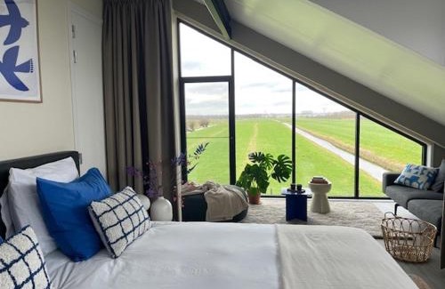 Ockhuizen Bed & Breakfast | Discover @TheLodge: Guest Rated 9.4 with Breakfast & Dining