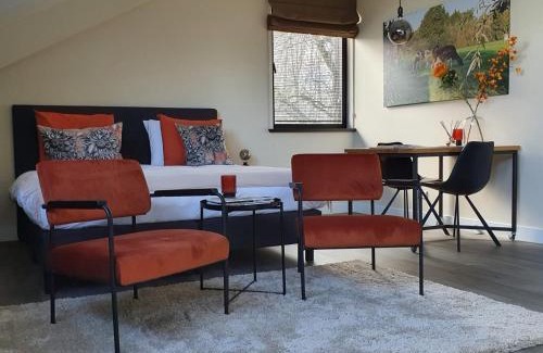 Ockhuizen Bed & Breakfast | Discover @TheLodge: Guest Rated 9.4 with Breakfast & Dining