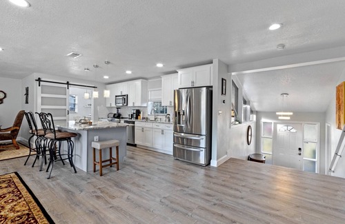 Florida Central Atlantic Coast House | Family-Friendly 4-Bedroom Retreat near Universal Studios