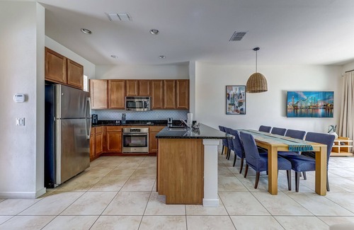 Kissimmee House | Guest Rated 10/10: Thematic 3-Bedroom Townhouse with Spa