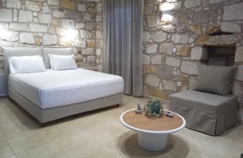 Psathi Apartment | Exceptional Themonia Kimolos-Agioklima Studio for Families