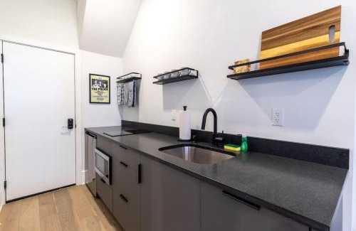 Gayborhood Apartment | Thena Hotel - Exceptional Studio with 9.5/10 Rating
