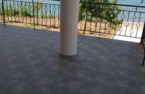 Neromilos House | Relax at THEO House with Private Beach & Ocean Views