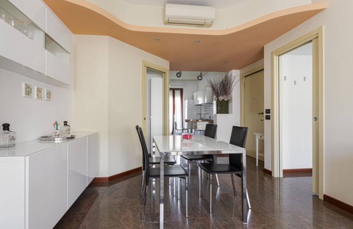 Portello Apartment | Stylish Apartment Steps from Sempione and City Life