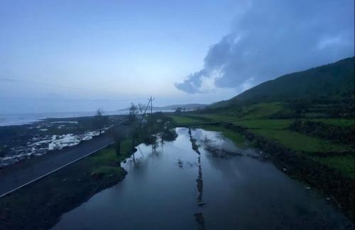 Mhsala Bed & Breakfast | Experience Theoiahouse: Oceanfront Getaway with Private Beach