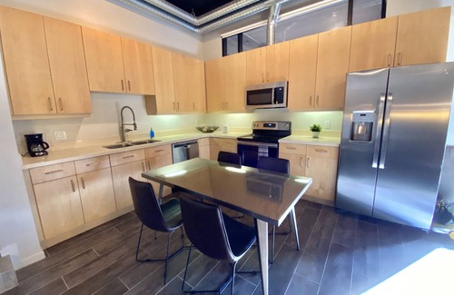 Brown and Stetson Business Condo | Unforgettable Stay at The Old Town Omni™ - Ocean View Loft