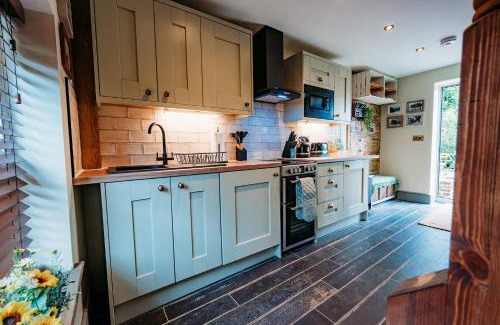 Haxey Apartment | Pet-Friendly Escape at ThePiggery No 14 Awaits You