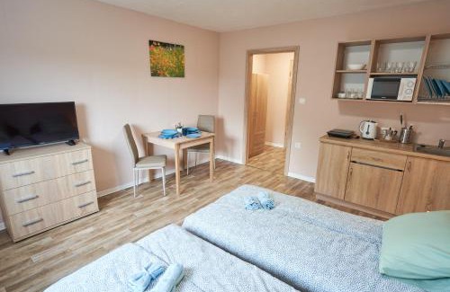 Gardony Apartment | Pet-Friendly Thermal Apartman with Ocean Views - Rated 10/10
