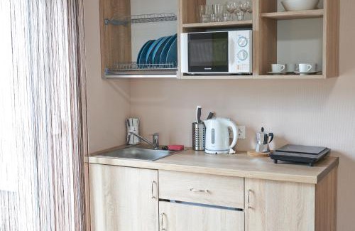 Gardony Apartment | Pet-Friendly Thermal Apartman with Ocean Views - Rated 10/10