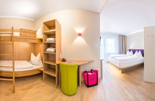 Lutzmannsburg Hotel | Relaxing Retreat at Thermenhotel All In Red with Spa & Pool