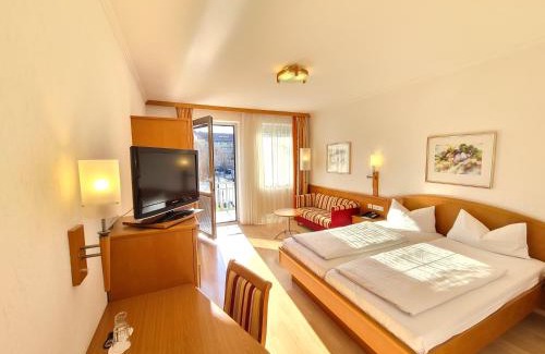 Bad Fuessing Hotel | Relaxing Retreat at Thermenhotel Tannenhof - 4-Star Comfort