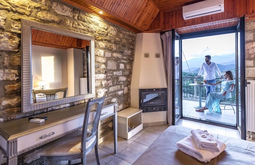 Thermo Hotel | Thermios Apollon Hotel: Family-Friendly Oasis with Pool