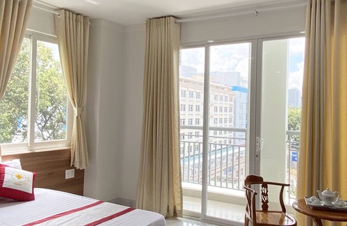 Ho Chi Minh City Hotel | Discover Thiên Tài Hotel: Rated 8.6 with Spa & Restaurant