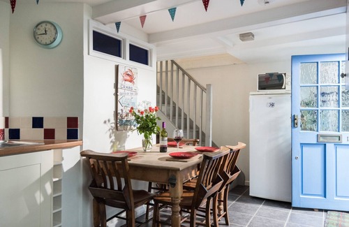 Mevagissey House | Discover Thimble Cottage: Oceanfront Bliss Awaits You
