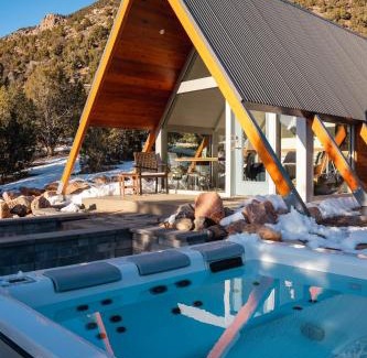 Whitewater Villa | Discover Family-Friendly Stays at Thimble Rock Point