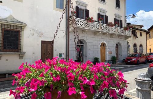 Vico d'Elsa Apartment | Eco-Friendly Retreat: Rated 9.4 with Family Amenities