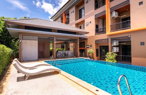 Downtown Krabi Hotel | Thip Thip Hotel: Oceanfront Escape with Pool & Breakfast
