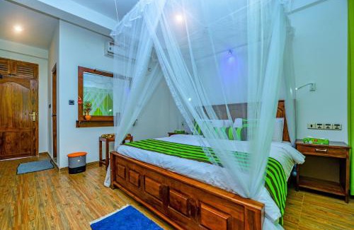 Ella House | Pet-Friendly Retreat at Third Eye Ella - Rated 10/10