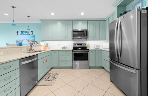 Port Aransas Condo | Incredible 3 Bedroom Retreat Steps from the Beach Haven