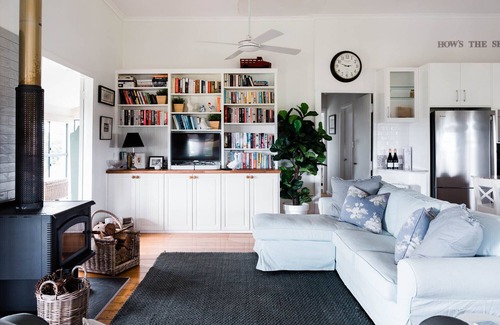 Cooroy Cottage | Thirlestane Farm Cottage & Barn: Guest Rated 10/10, Ocean Views
