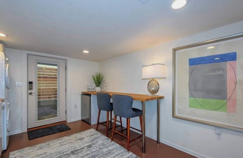Camas Apartment | Guest Rated 10/10: Relax in Camas with Spa & Hot Tub