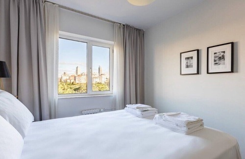 Kadikoy Apartment | This apartment is a 3 bedroom(s), 1.5 bathrooms, located in Kadıköy, İstanbul.
