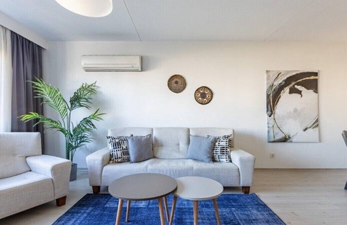 Kadikoy Apartment | This apartment is a 3 bedroom(s), 1.5 bathrooms, located in Kadıköy, İstanbul.