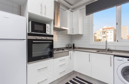 La Bordeta Apartment | Stylish 2-Bedroom Apartment in Barcelona with Kitchen Access