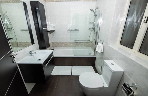 Gzira Apartment | Modern 2-Bedroom Apartment in Vibrant Tas-Sliema