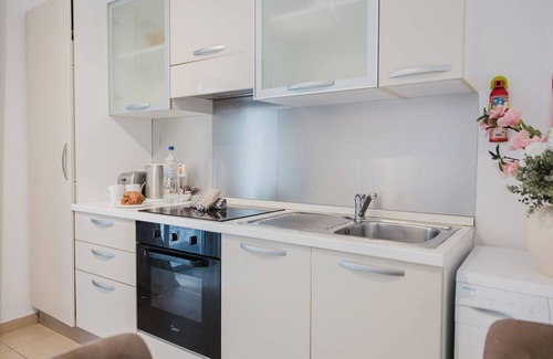 Tower Road Apartment | This apartment is a 1 bedroom(s), 1 bathrooms, located in Tas-Sliema, null.
