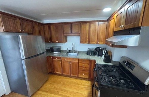Stonington Apartment | This apartment is a 1 bedroom(s), 1 bathrooms, located in Stonington, CT.
