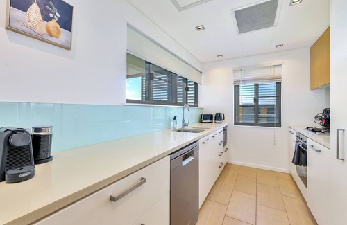 Warf Precinct Apartment | This apartment is a 2 bedroom(s), 2 bathrooms, located in Darwin City, NT.