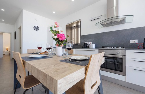 Mellieħa Heights Apartment | Family-Friendly 2-Bedroom Apartment in Il-Mellieħa