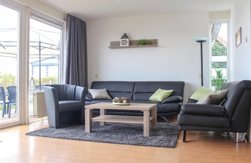 Stevensweert House | This beautifully furnished villa in the villa park Porta Isola in Stevensweert offers you pleasant c