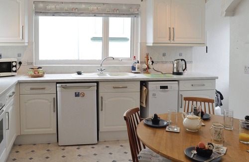 Wigton Cottage | Beachside Cottage with Stunning Ocean Views and Pet-Friendly