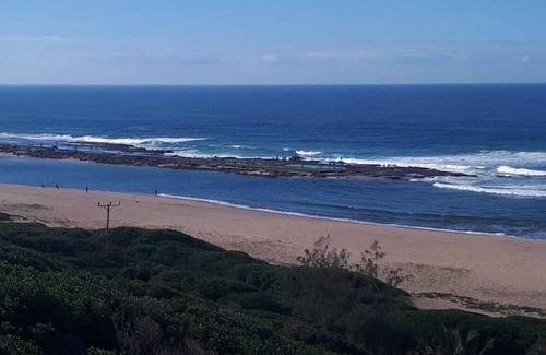 Xai-Xai House | Tranquil House with Beautiful Sea View & Great Amenities