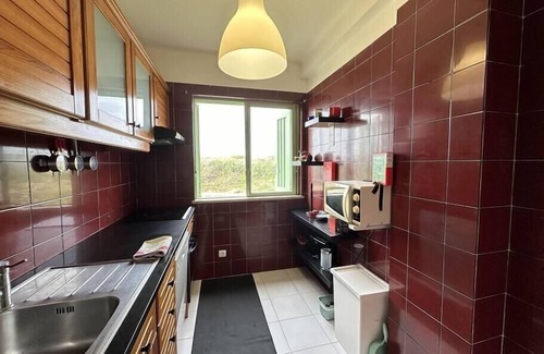 Quiaios Apartment | Cozy 2-Bedroom Apartment with Sea View and Spa Amenities