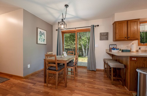 Cohasset Cottage | This cottage is a 2 bedroom(s), 2 bathrooms, located in Cohasset, MN.