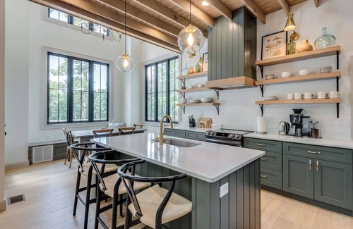 Tracy City House | Exceptional 3-Bedroom Lake View Retreat in Tracy City, TN